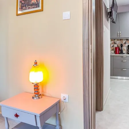 Kate'S Modern 2 Bedroom Apartment In Perea Peraia  Exterior photo