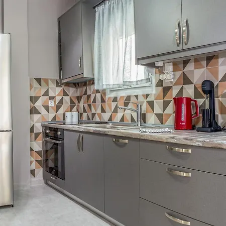 Kate'S Modern 2 Bedroom Apartment In Perea Peraia  Exterior photo
